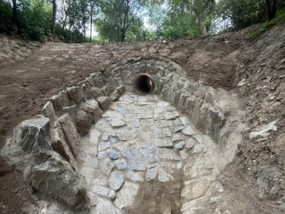 Ježov - žlab